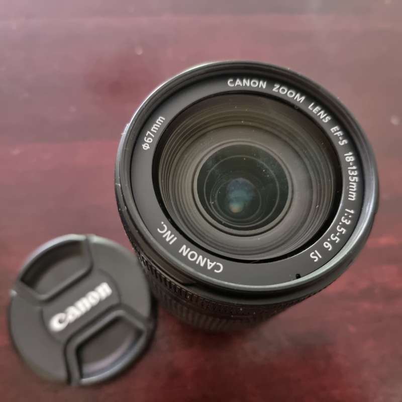 Canon EOS 550D with Canon EF-S 18-135mm lens (67mm)
