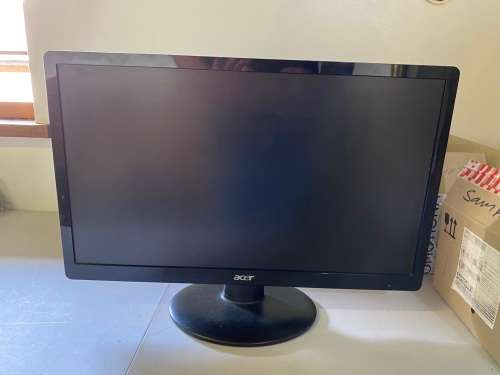 ACER 22 inch LCD
