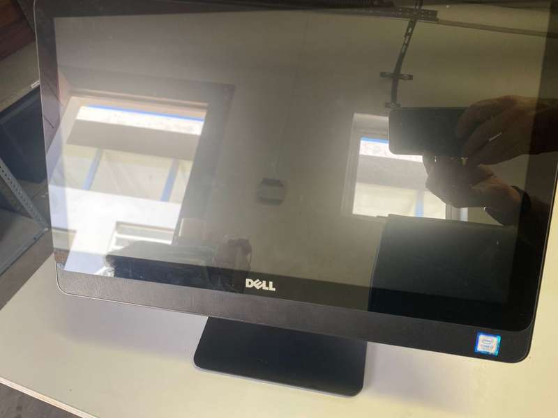Dell Inspiron 20 3064 1600x900 19.5` All-in-One i3-7100U 2.4GHz 8GB DVD-6 NO OS