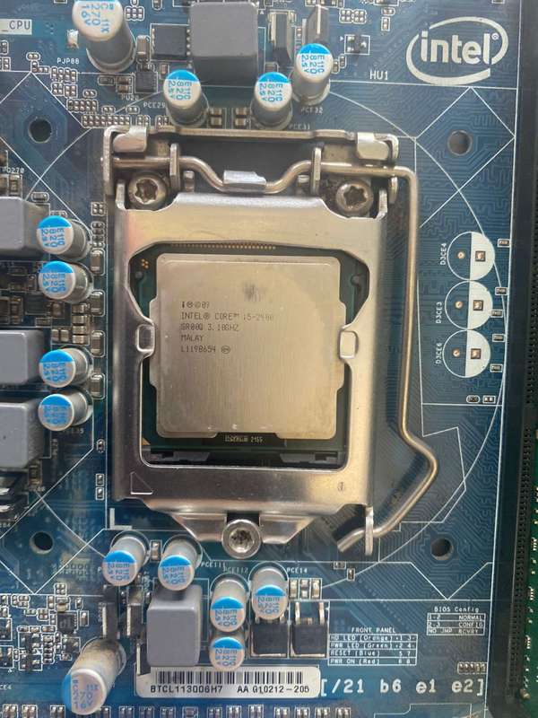 Intel® Desktop Board D845GERG2/D845GEBV2 & intel core i5-2400 3.1Ghz CPU with 16Gb RAM