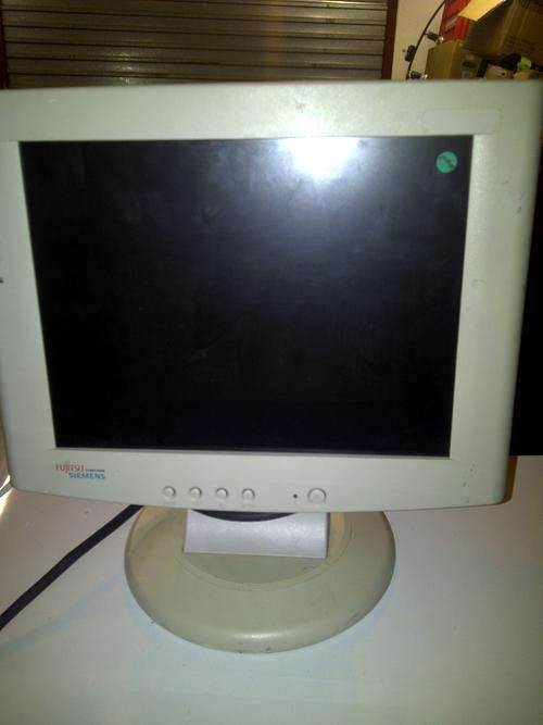 SIEMENS 15" LCD SCREEN WORKING JUST NEEDS A CLEAN