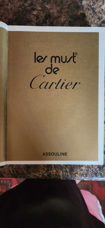 LE Must de Cartier Handbook in Leather binding
