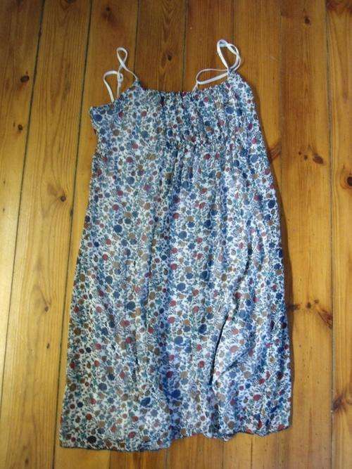 SOTO Designer Wear - Floral flowy dress top Size 8
