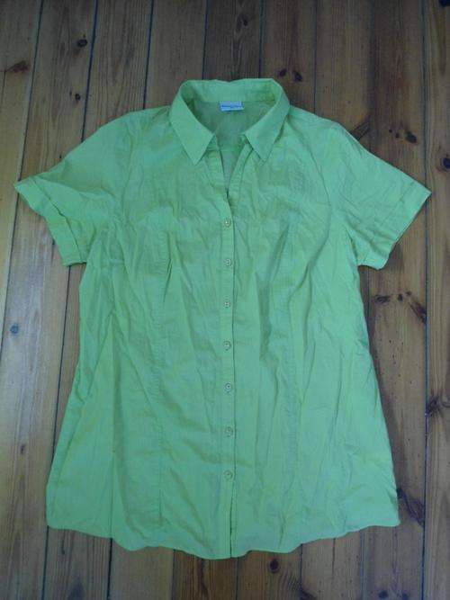 Donna-Claire green cotton summer shirt 16