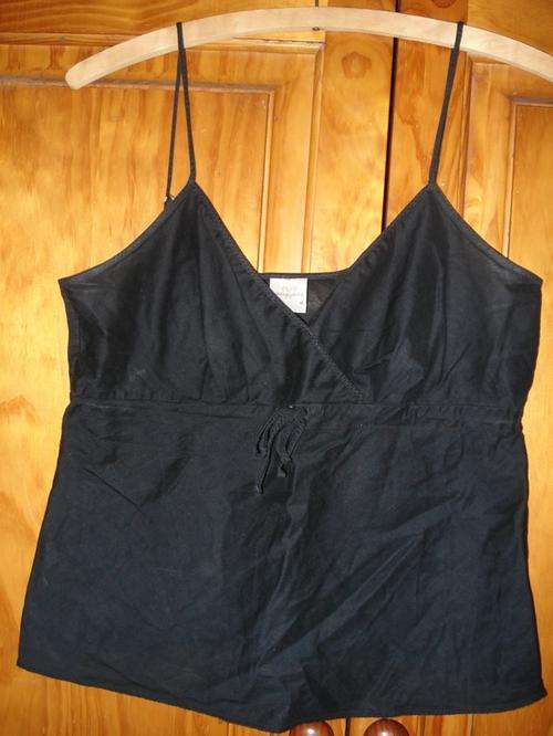 *CLEARANCE SALE* Woolworths - black cotton strap top