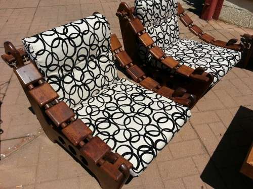 Solid Wooden 5 Seater Couch (INCL COFFEE TABLE)