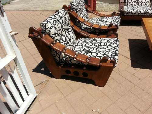 Solid Wooden 5 Seater Couch (INCL COFFEE TABLE)