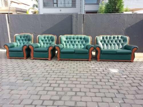 Green Leather Lounge Suite
