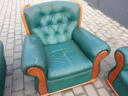 Green Leather Lounge Suite