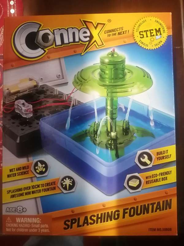 SPLASHING FOUNTAIN