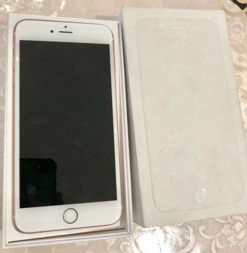 iPhone 6S Plus Rose Gold (64GB capacity) *GREAT CONDITION* + accessories