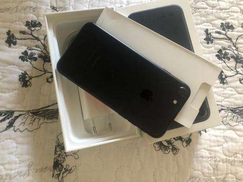 iPhone 7 Matte Black(128GB capacity) *EXCELLENT CONDITION * , comes with box and accessories