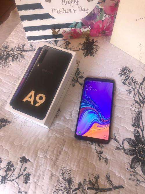 Samsung Galaxy A9 (Quad Camera) ,128GB *EXCELLENT NEW CONDITION * 10/10, with box & all accessories