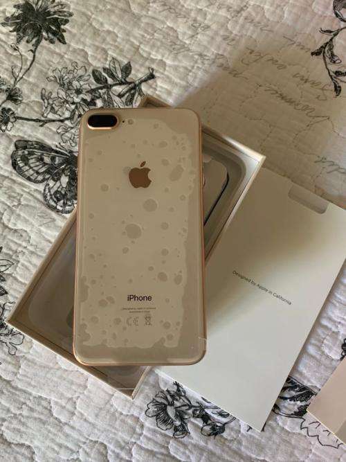iPhone 8Plus Rose Gold(64GB ) *EXCELLENT CONDITION* + box and accessories