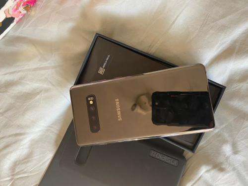 Samsung Galaxy S10 Plus (1TB, Special Edition) *EXCELLENT CONDITION * + all accessories (DUAL SIM)