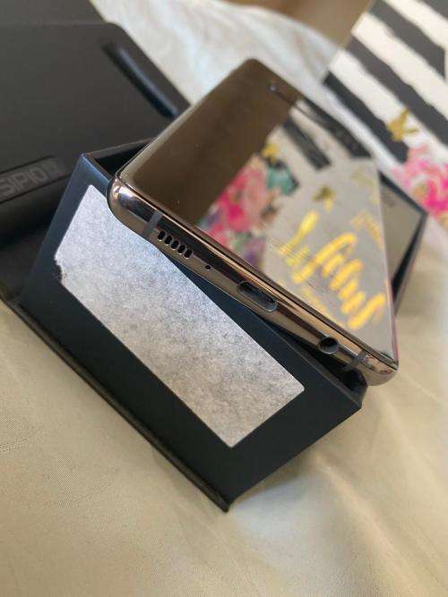 Samsung Galaxy S10 Plus (1TB, Special Edition) *EXCELLENT CONDITION * + all accessories (DUAL SIM)