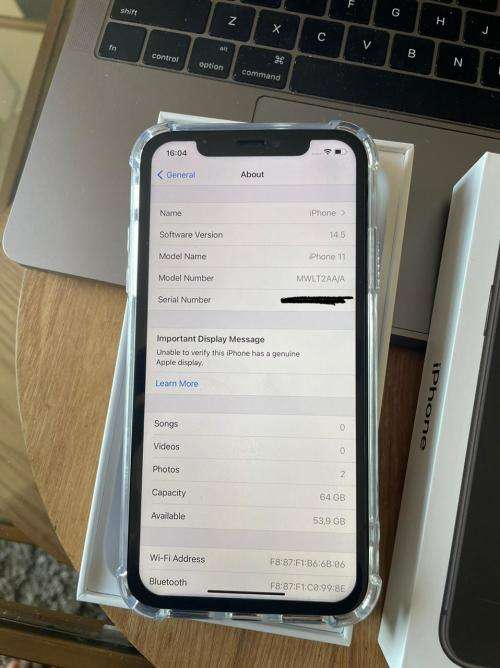 iPhone 11 Purple (64GB) *IN EXCELLENT CONDITION* , comes with packaging and accessories