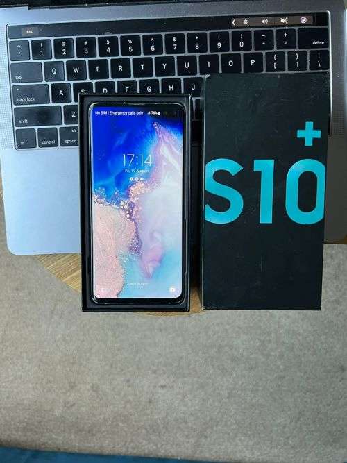 Samsung Galaxy S10 Plus (128GB) *EXCELLENT CONDITION * + Box and Accessories