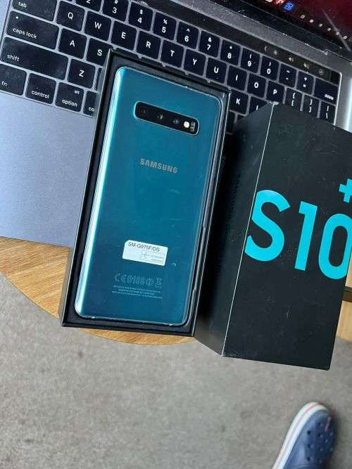 Samsung Galaxy S10 Plus (128GB) *EXCELLENT CONDITION * + Box and Accessories