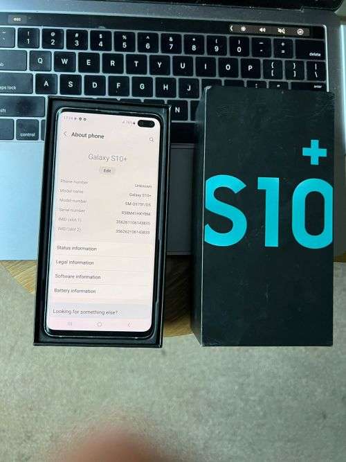 Samsung Galaxy S10 Plus (128GB) *EXCELLENT CONDITION * + Box and Accessories