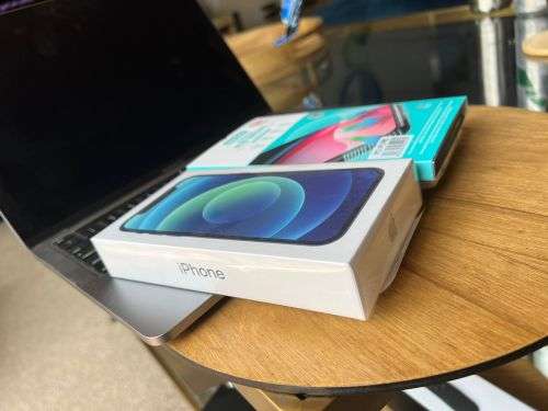 Brand New Sealed iPhone 12 (64GB) Blue + extras  *OPEN TO ALL NETWORKS*