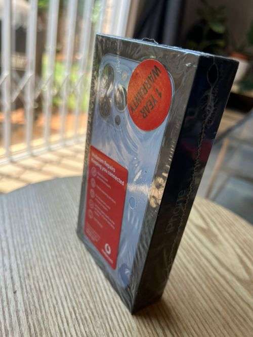 Brand New Sealed iPhone 13 Pro (128GB)  Sierra Blue + extras *OPEN TO ALL NETWORKS*