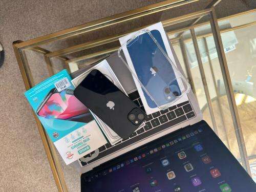 iPhone 13  (128GB) Midnight +box & accessories. Excellent Condition* OPEN TO ALL NETWORKS*