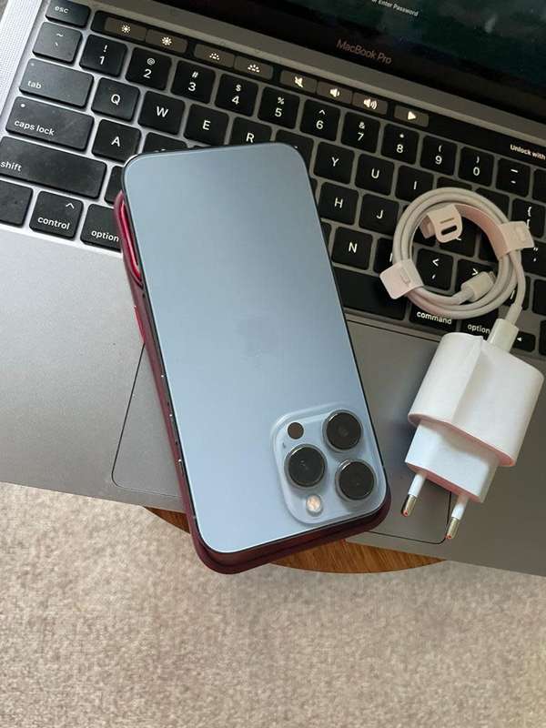 iPhone 13 Pro Sierra Blue (256GB)*EXCELLENT CONDITION *  + packaging and accessories