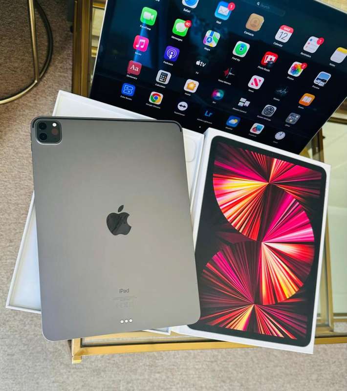 iPad Pro 11 Inch 3rd Gen M1 Processor(128GB) Wi-Fi Only