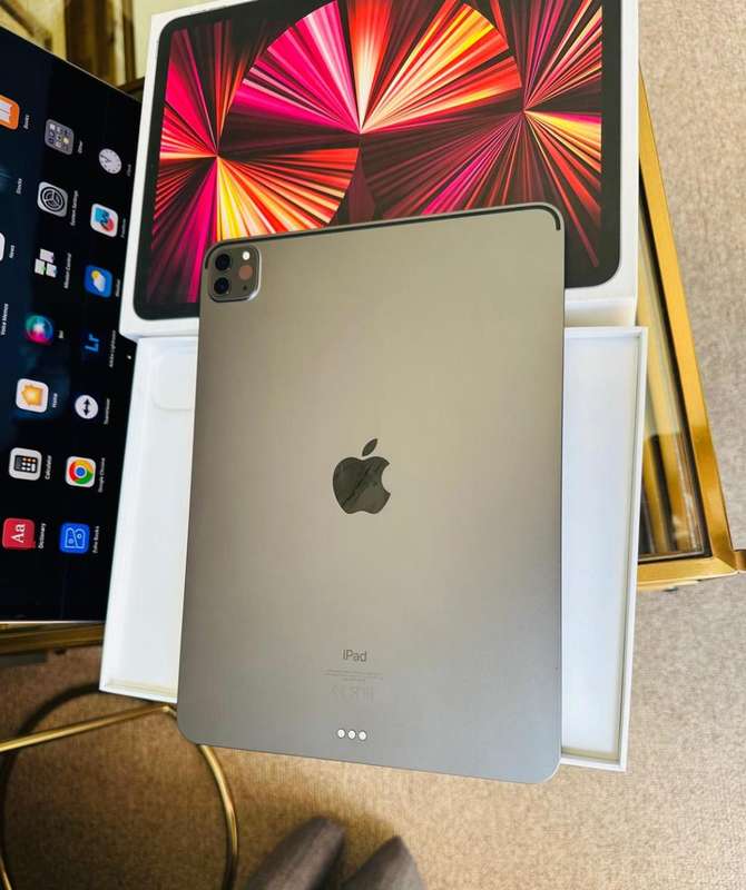 iPad Pro 11 Inch 3rd Gen M1 Processor(128GB) Wi-Fi Only
