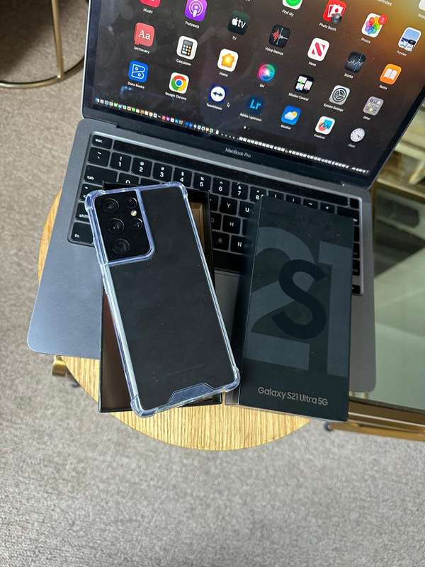 Samsung Galaxy S21 Ultra Phantom Black 12GB Ram (256GB)