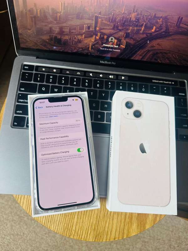 iPhone 13 , Pink (256GB)  Excellent Pre-owned  Condition + box, charger and Accessories