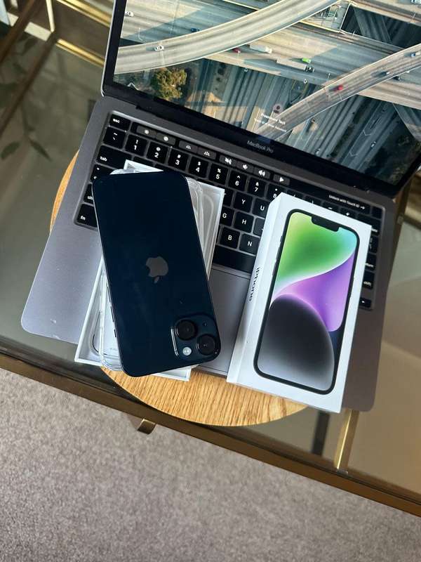 iPhone 14 , Midnight (128GB)  Excellent Condition + box, charger and Accessories