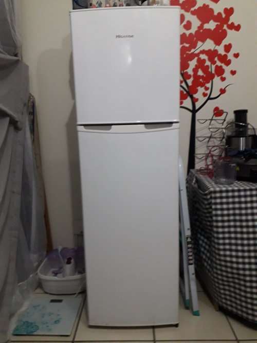 Hisense Top Mount Refrigerator H220TWH