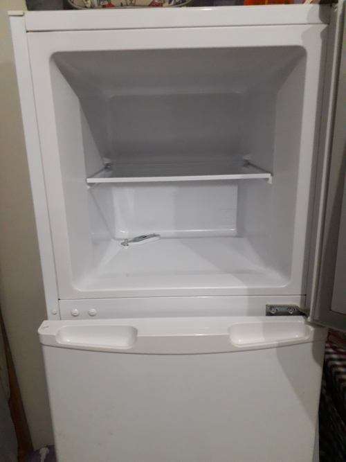 Hisense Top Mount Refrigerator H220TWH