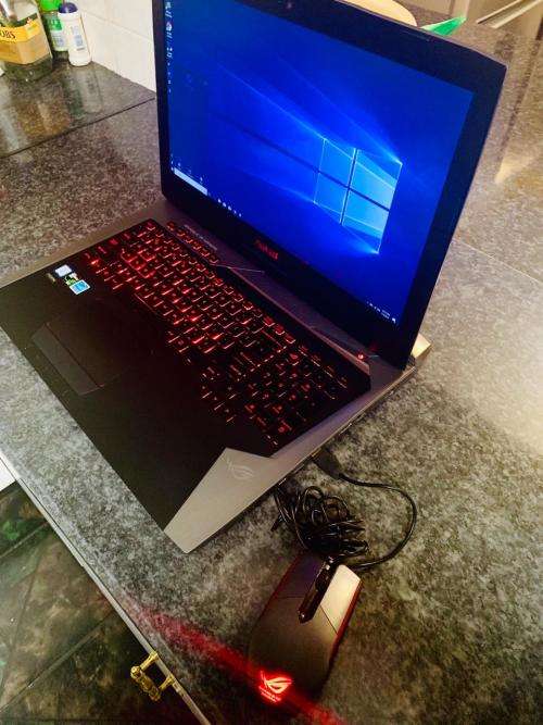 ASUS G752VY-GC169T - Core I7-6700HQ / 16Gb DDR4 / Geforce GTX980M / 17.3 " FHD G-Sync / 1TB  HDD