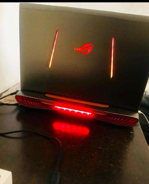 ASUS G752VY-GC169T - Core I7-6700HQ / 16Gb DDR4 / Geforce GTX980M / 17.3 " FHD G-Sync / 1TB  HDD