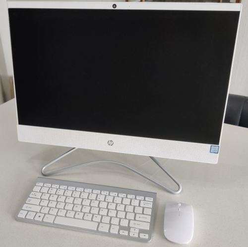 **BARGAIN BUY** HP ALL IN ONE PC i5 8thGen 8GB RAM 256SSD + wireless mouse and keyboard