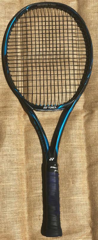 YONEX Second Hand Tennis Racquet. EZONE DR 98-1   MATERIAL : HM GRAPHITE / NANDMETRIC DR / QUAKE SHU