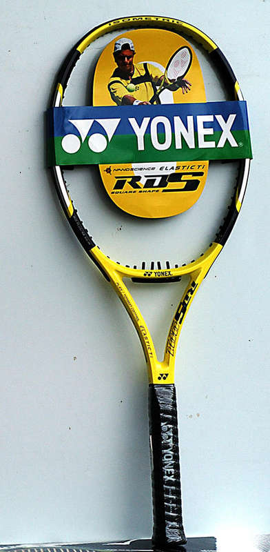 Tennis Racquet RDS 001 Face size 98 inch. Average weigh 315 g