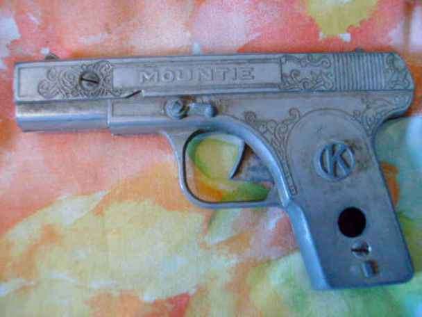 Mountie Aluminium Toy Cap Gun