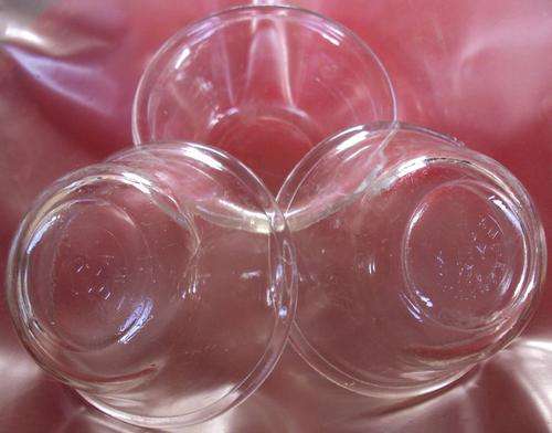 Small Pyrex Bowls