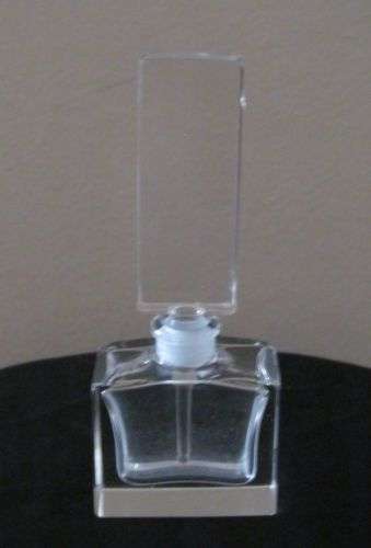 SALE! Lovely vintage art deco geometrical perfume bottle with rectangular stopper