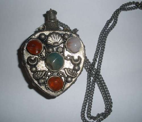 Vintage heart shaped snuff/ perfume bottle necklace with semi precious stones