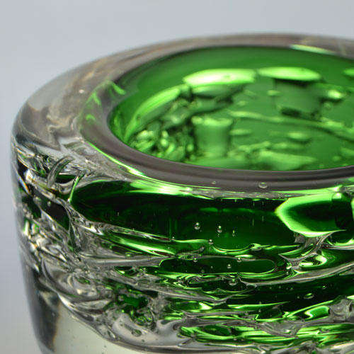 * MAGNIFICENT EMERALD GREEN CZECH ART GLASS BOWL BY FRANTISEK VIZNER : A UNIQUE COLLECTOR'S ITEM
