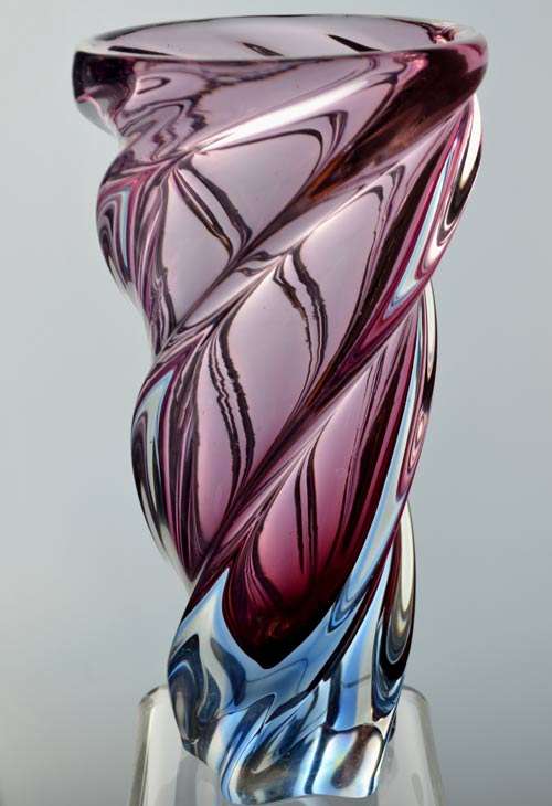 * SPARKLING ROSE PINK & ICE BLUE CZECH ART GLASS CHRIBSKA VASE DESIGNED BY PROF JOSEF HOSPODKA