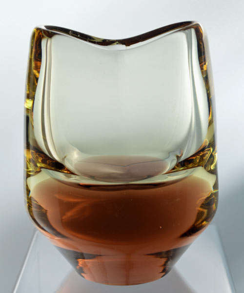 * MOST ELEGANT AMBER CZECH ART GLASS VASE, DESIGNED BY PROF MILOSLAV KLINGER (1922-1999)