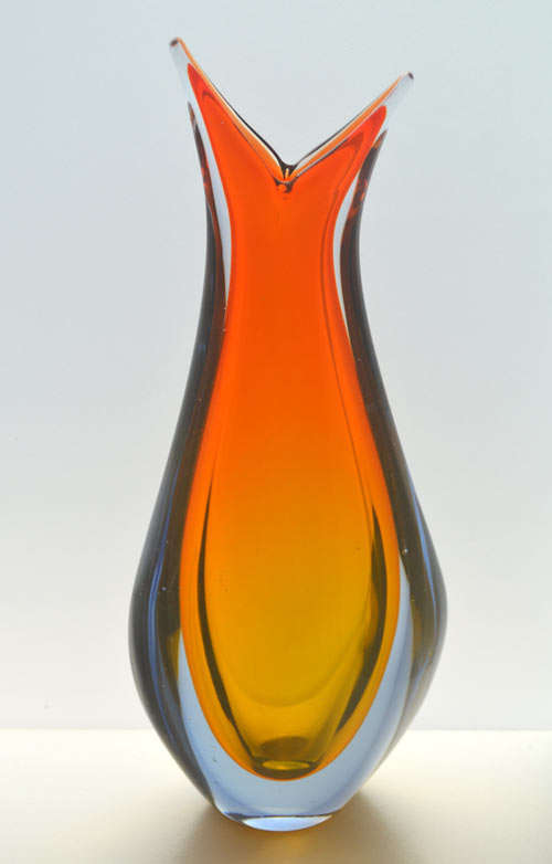 * A MAGNIFICENT BURNT ORANGE & ICE BLUE MURANO VASE - MID 20TH CENTURY ART GLASS AT ITS VERY BEST!