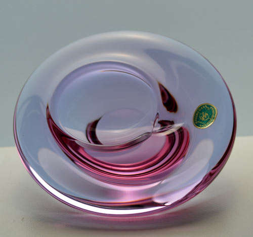 * SUPERBLY ELEGANT PINK CZECH ART GLASS ASHTRAY/BOWL, DESIGNED BY PROF MILOSLAV KLINGER (1922-1999)