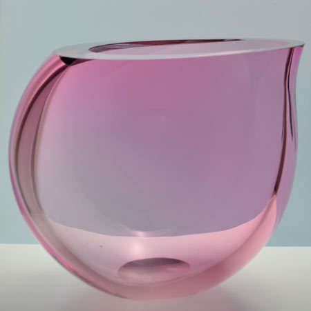 MAGNIFICENT & RARE CZECH ART GLASS BOWL/VASE DESIGNED BY ALES VALNER: A UNIQUE COLLECTOR`S ITEM